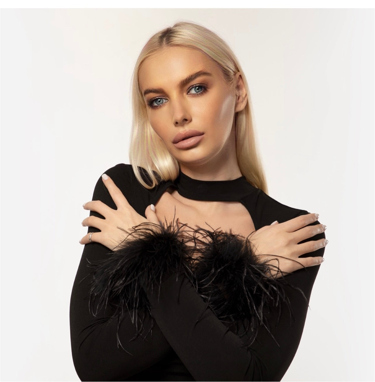 Feather cuffs big size - Black