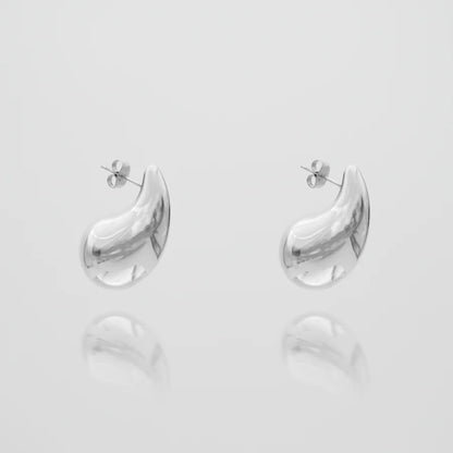 Mia Drop Earrings